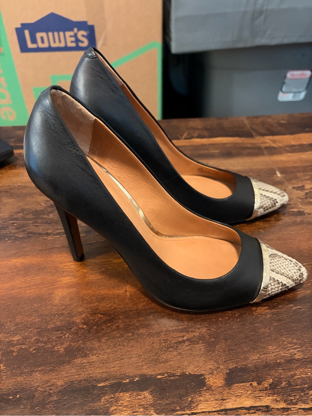 Coach Black Leather Snakeskin Cap Toe Pumps Heels 8.5 - Picture 5 of 6
